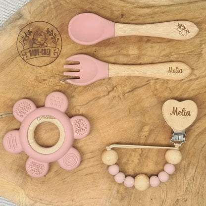Attache tétine silicone personnalisé , anneau dentition personnalisé, couvert bébé personnalisé


