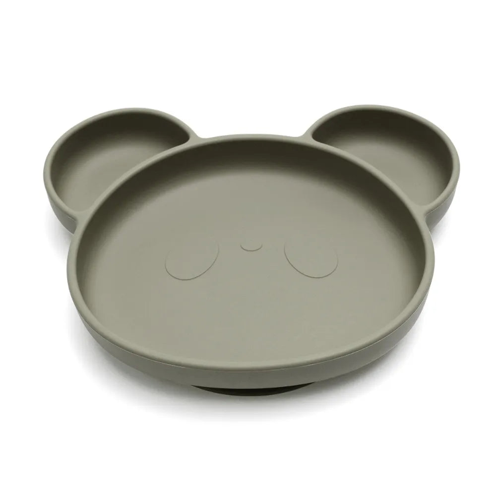 Repas bébé propre avec assiette antidérapante